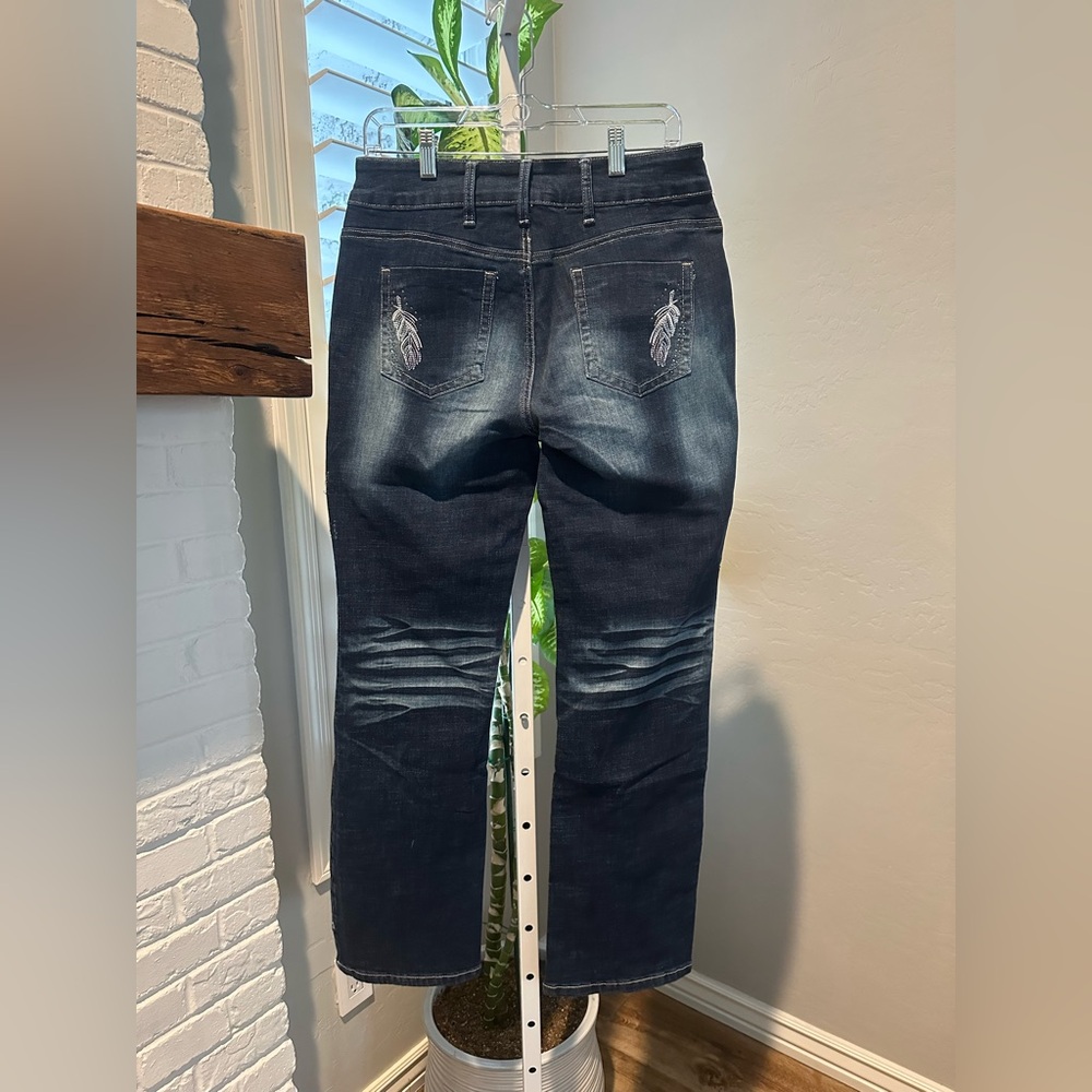 Flamingals Feather Embroidery Split Hem Mid Waist Bootcut Jeans Size Large NWT - Picture 13 of 14